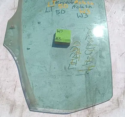 Mercedes-Benz A W168 Rear door window glass 