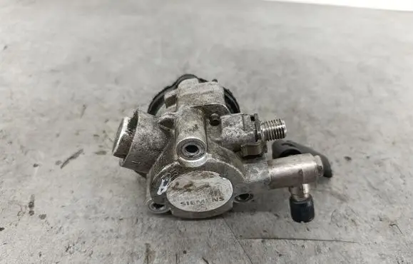 Opel Signum Fuel injection high pressure pump 