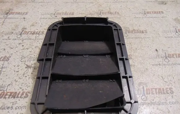 Toyota Prius (XW30) Quarter panel pressure vent 6294044010