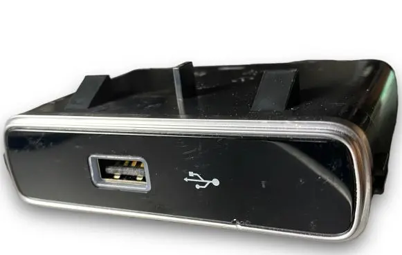 Fiat 500L Central body control module 07356913970