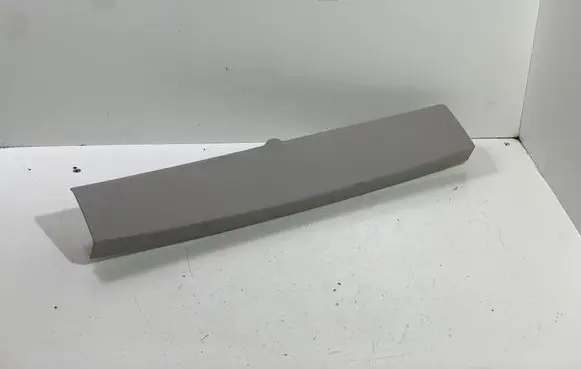 Renault Espace V (RFC) Tailgate trim 909044098R