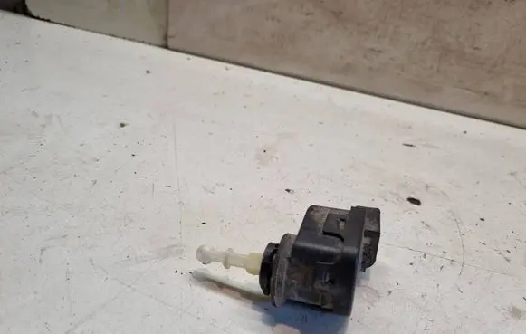 Mercedes-Benz ML W163 Headlight level adjustment motor A0008201608
