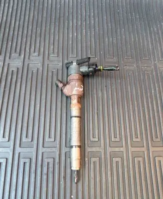 KIA Ceed Fuel injector 0445110256