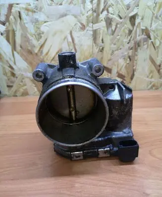Volvo S60 Throttle valve 30650013