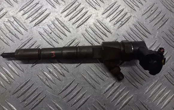 Opel Zafira B Fuel injectors set 0445110159