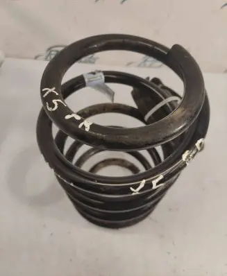 BMW X5 E53 Front coil spring 6750338