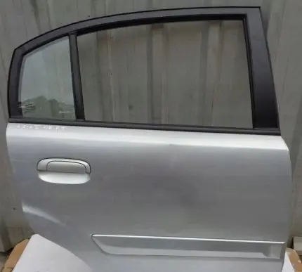 KIA Rio Front door 4590006