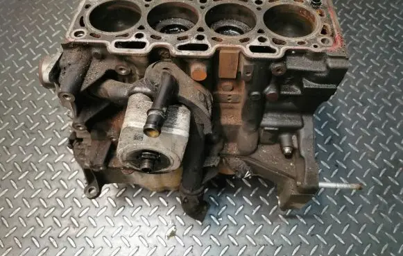 Renault Clio IV Engine block K9KB608