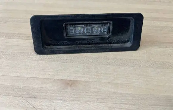 Volvo V40 Number plate light 31352526