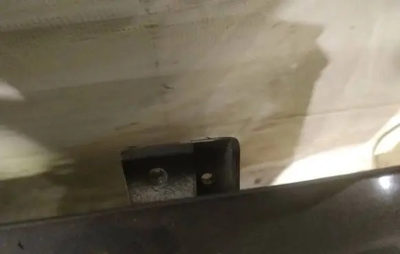 Volkswagen Golf III Tailgate/trunk/boot hinge