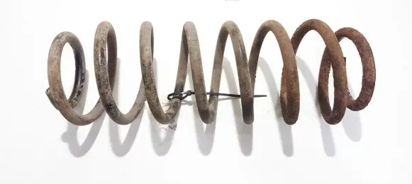 Chrysler PT Cruiser Rear coil spring 