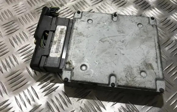 Ford Focus Engine control unit/module ys4f12a650pa ys4f-12a650-pa