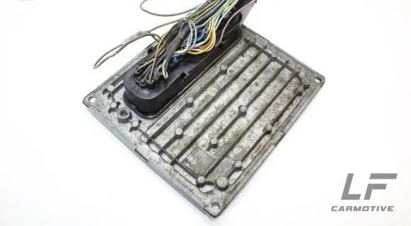 Ford Focus Engine control unit/module 4M5112A650HJ S118934101