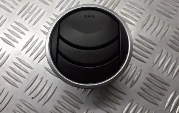 Mazda 6 Dashboard side air vent grill/cover trim