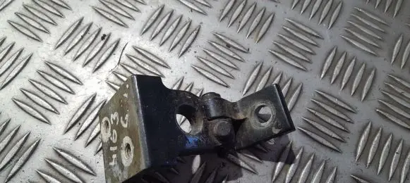 Audi A4 S4 B5 8D Rear door lower hinge 8D0833402A