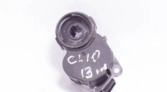 Renault Clio IV Air flap motor/actuator T1013034W 2612121A