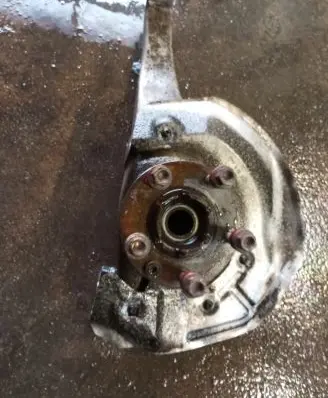 Porsche Cayenne (92A) Front wheel hub 7P0407245A
