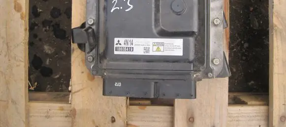 Mitsubishi Outlander Engine control unit/module 1860B419