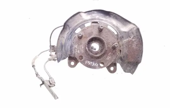 Toyota Avensis T270 Front wheel hub spindle knuckle