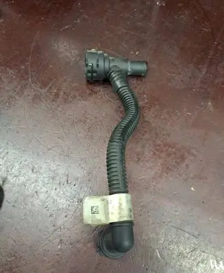 Opel Insignia A Engine coolant pipe/hose 55566096 70359 32310