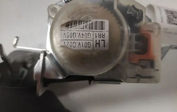 KIA Sorento Rear seatbelt 898102P010 045739