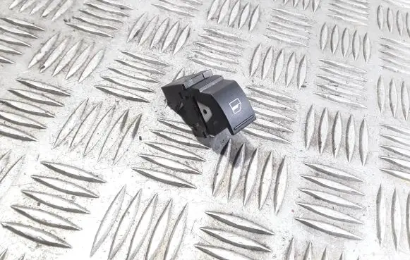 Volkswagen Golf VI Electric window control switch