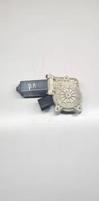 BMW 5 E60 E61 Front door window regulator motor 0536009702