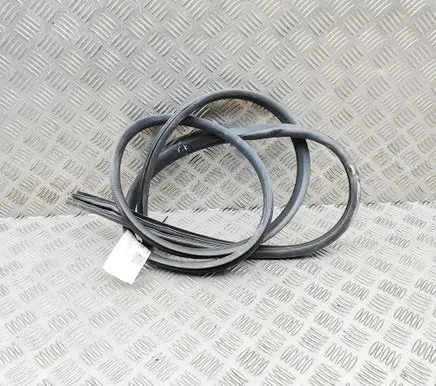 Isuzu D-Max Rubber seal rear door 8982018930