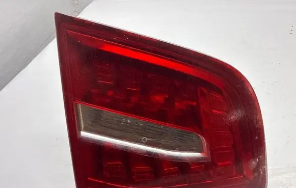 Audi A6 S6 C6 4F Tailgate rear/tail lights 4G5945093A 4F5945093E 3643