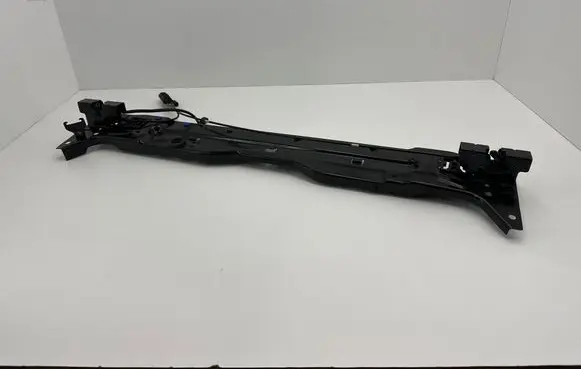 Volvo XC40 Top upper radiator support slam panel 32234760 33468199 33473360