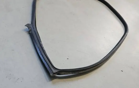 BMW M6 Front door rubber seal 51767268799