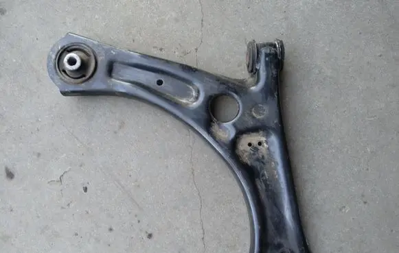 Skoda Yeti (5L) Front lower control arm/wishbone AK23F