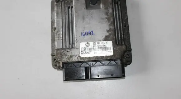 Skoda Octavia Mk2 (1Z) Engine control unit/module 03G906016BE 1039S07020 0281011947