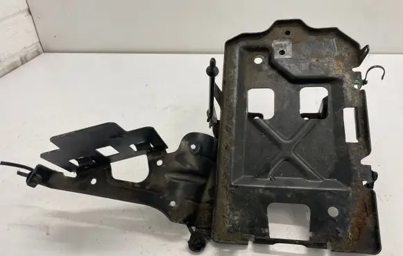 Opel Insignia B Battery tray 84221669