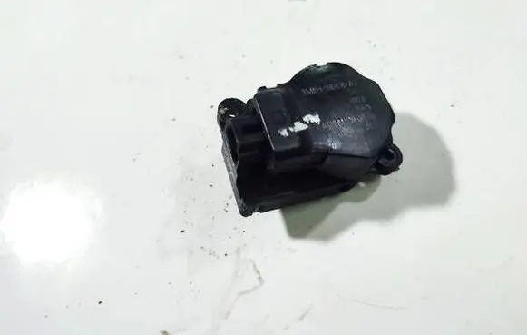 Ford Focus Air flap motor/actuator 3M5H19E616 3M5H19E616AB