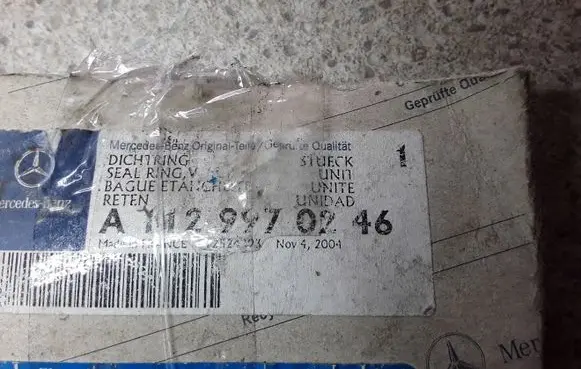 Mercedes-Benz C W203 Other engine part A1129970246