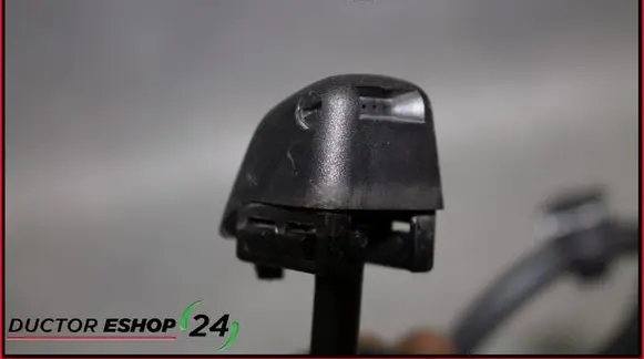 Fiat 500 Windshield washer spray nozzle 