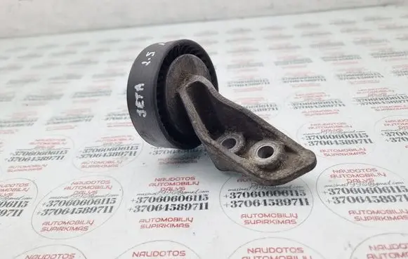 Volkswagen Jetta V Alternator belt tensioner 