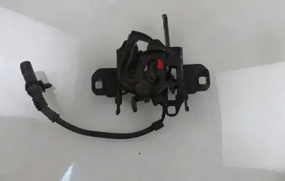 Seat Leon (1M) Engine bonnet/hood lock/catch 1M0823503K 1M0823503J 1M0823503L