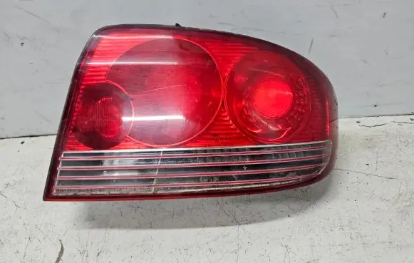 Hyundai Sonata Rear/tail lights 924023D0
