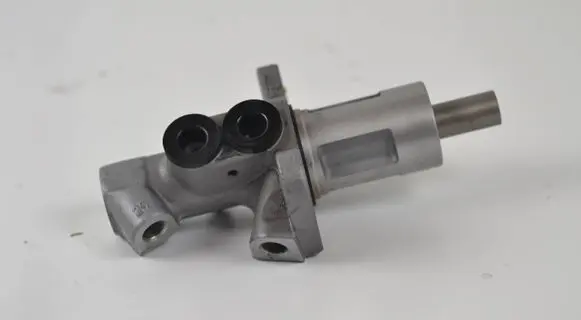 Audi A4 S4 B8 8K Master brake cylinder