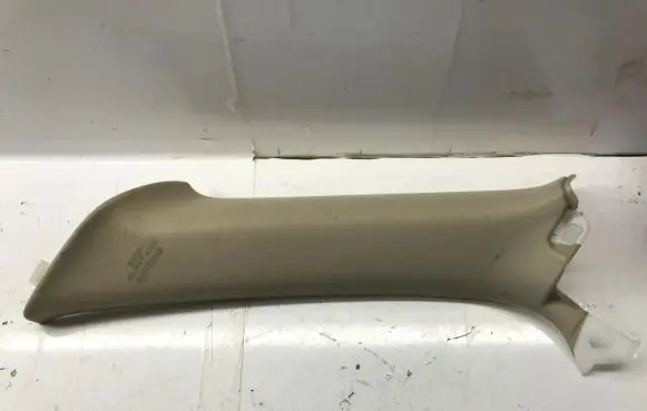 Toyota Avensis T250 (C) pillar trim 6247105110A0 6247105080