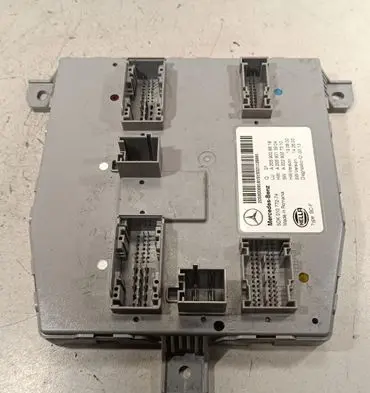Mercedes-Benz C W205 Comfort/convenience module A2059013904 A2059006818