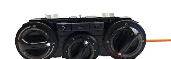 Peugeot 208 I Climate control unit E1063071