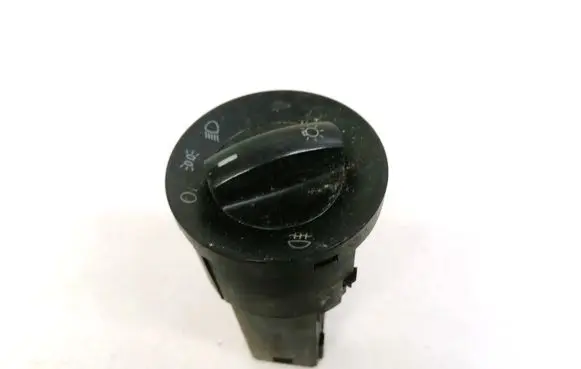 Volkswagen Polo IV 9N3 Light switch 6q0941531b