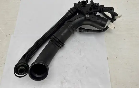 Mercedes-Benz A W177 Breather valve A2820184200