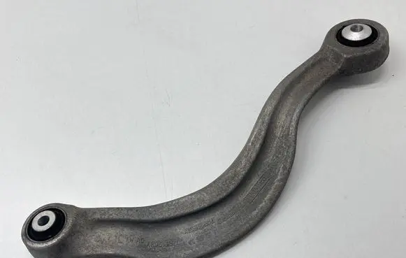 Porsche Cayenne (9Y0 9Y3) Rear control arm 4M0505371