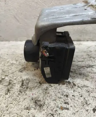 Volvo V70 ABS Pump P08619974 8619968 325712