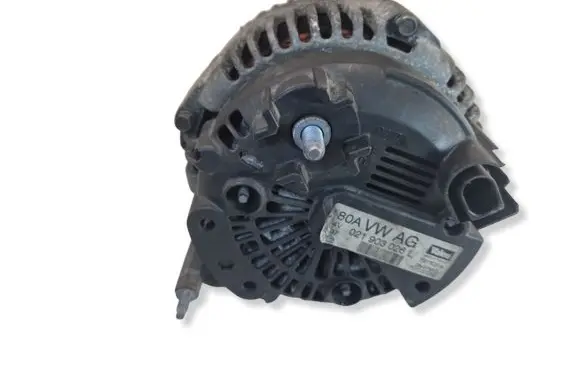 Volkswagen PASSAT B6 Generator/alternator 021903026L