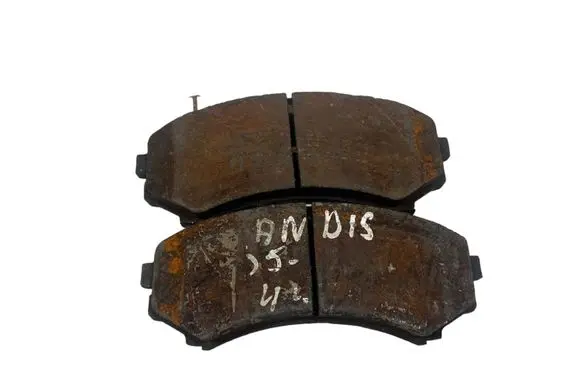 Mitsubishi Grandis Brake pads (front) AD044261 BB1B2112 011867187